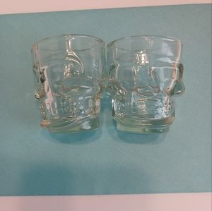  two clear Skull Head" Shot Glasses